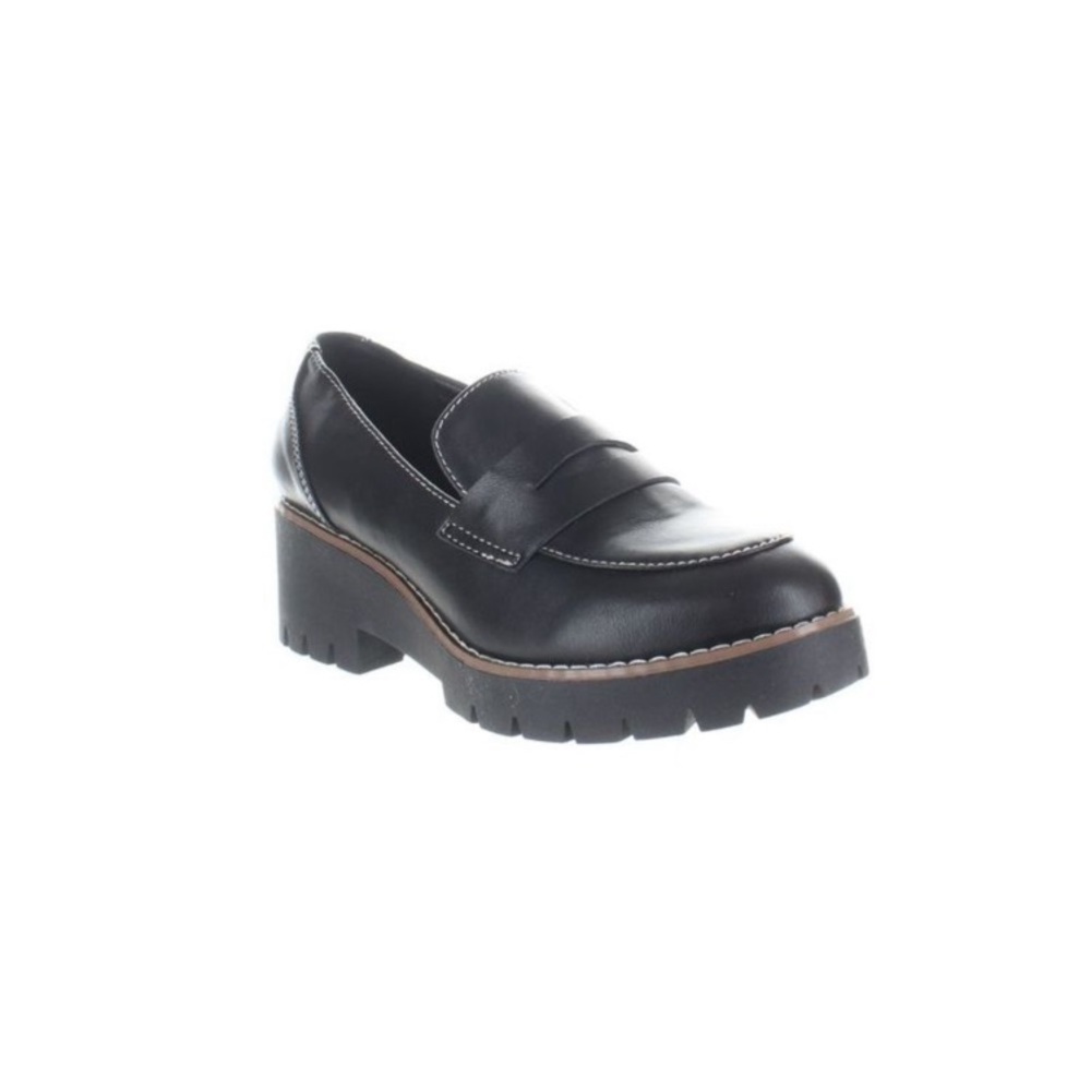 Blonde waterproof black leather shoes